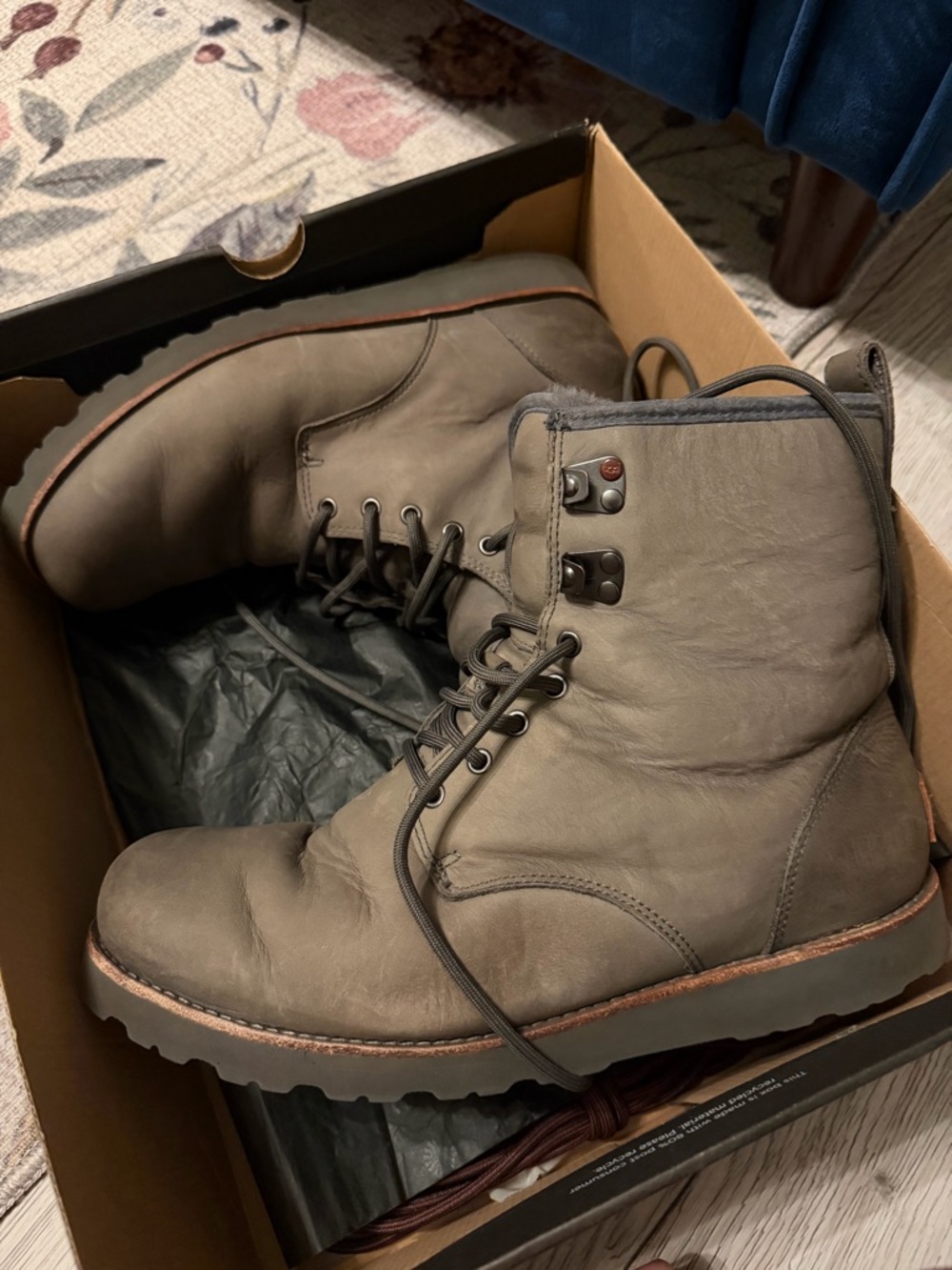 UGG Men’s Hannen TL Waterproof Boots – Size 10